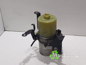 Gebruikte Servopomp Volkswagen Polo V (6R) 1.6 TDI 16V 75 Prijs € 130,00 Margeregeling aangeboden door Autodemontagebedrijf De Mars