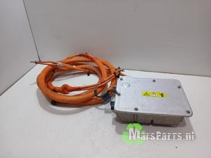 Gebruikte Spanning Stabilisator Tesla Model S 85D Prijs € 200,00 Margeregeling aangeboden door Autodemontagebedrijf De Mars