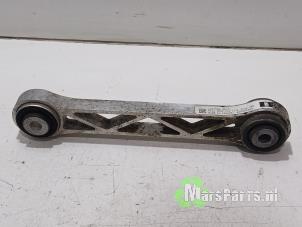 Gebruikte Triangel rechts-achter Tesla Model S 85D Prijs € 50,00 Margeregeling aangeboden door Autodemontagebedrijf De Mars