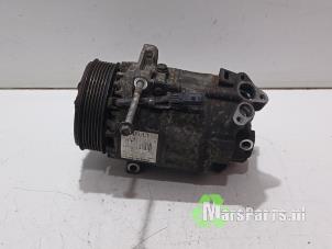 Gebruikte Pomp Airco Renault Master III (FV) 2.3 dCi 125 16V FWD Prijs € 85,00 Margeregeling aangeboden door Autodemontagebedrijf De Mars