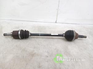 Gebruikte Aandrijfas links-voor Volkswagen Up! (121) 1.0 12V 60 Prijs € 50,00 Margeregeling aangeboden door Autodemontagebedrijf De Mars