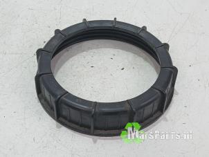 Gebruikte Benzinepomp Volvo V40 Cross Country (MZ) 2.0 T3 16V Prijs € 50,00 Margeregeling aangeboden door Autodemontagebedrijf De Mars