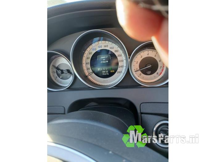 Motor van een Mercedes-Benz C Estate (S204) 1.6 C-180 16V BlueEfficiency 2014
