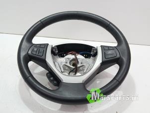Gebruikte Stuurwiel Suzuki Swift (ZA/ZC/ZD) 1.2 16V Prijs € 70,00 Margeregeling aangeboden door Autodemontagebedrijf De Mars