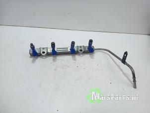 Gebruikte Injector brug Toyota Yaris III (P13) 1.5 16V Hybrid Prijs € 60,00 Margeregeling aangeboden door Autodemontagebedrijf De Mars