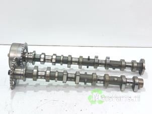 Gebruikte Nokkenas set Toyota Yaris III (P13) 1.5 16V Hybrid Prijs € 150,00 Margeregeling aangeboden door Autodemontagebedrijf De Mars