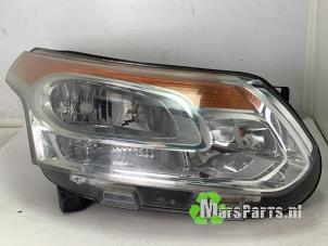 Gebruikte Koplamp rechts Citroen C3 Picasso (SH) 1.4 16V VTI 95 Prijs € 80,00 Margeregeling aangeboden door Autodemontagebedrijf De Mars