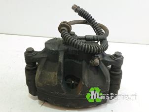 Gebruikte Remklauw (Tang) links-voor Volkswagen Crafter (SY) 2.0 TDI FWD Prijs € 65,00 Margeregeling aangeboden door Autodemontagebedrijf De Mars