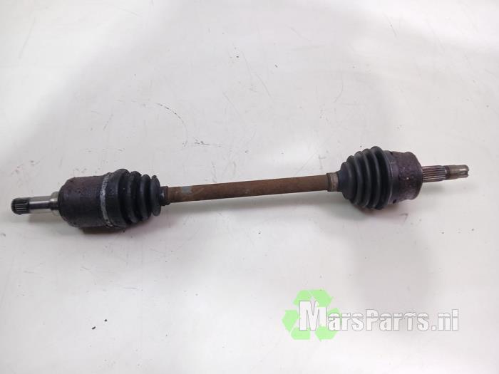 Gebruikte Steekas links-voor Fiat Grande Punto (199) 1.4 Prijs € 50,00 Margeregeling aangeboden door Autodemontagebedrijf De Mars