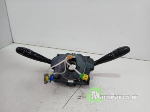 Gebruikte Combischakelaar Stuurkolom Peugeot 206 (2A/C/H/J/S) 1.1 XN,XR Prijs € 95,00 Margeregeling aangeboden door Autodemontagebedrijf De Mars