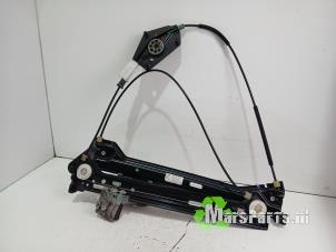 Gebruikte Raammechaniek 2Deurs rechts-voor Audi A5 Cabrio (8F7) 3.0 TDI V6 24V Prijs € 50,00 Margeregeling aangeboden door Autodemontagebedrijf De Mars