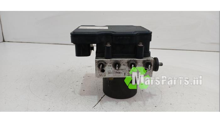 Gebruikte ABS Pomp Iveco New Daily VI 33S12, 35C12, 35S12 Prijs € 250,00 Margeregeling aangeboden door Autodemontagebedrijf De Mars