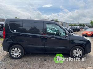 Gebruikte Brandstofpomp Elektrisch Opel Combo 1.3 CDTI 16V Prijs € 30,00 Margeregeling aangeboden door Autodemontagebedrijf De Mars