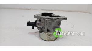 Gebruikte Vacuumpomp (Diesel) Renault Megane III Grandtour (KZ) 1.5 dCi 110 Prijs € 40,00 Margeregeling aangeboden door Autodemontagebedrijf De Mars