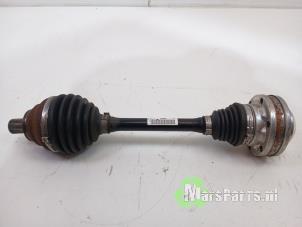 Gebruikte Steekas links-voor Audi A3 Sportback (8YA) 1.5 35 TFSI 16V Mild Hybrid Prijs € 150,00 Margeregeling aangeboden door Autodemontagebedrijf De Mars