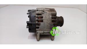 Gebruikte Dynamo Volkswagen Golf VI (5K1) 2.0 TDI 16V 4Motion Prijs € 35,00 Margeregeling aangeboden door Autodemontagebedrijf De Mars