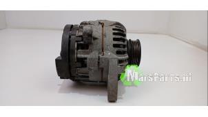 Gebruikte Dynamo Renault Twingo II (CN) 1.2 Prijs € 35,00 Margeregeling aangeboden door Autodemontagebedrijf De Mars