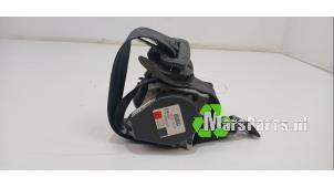 Gebruikte Veiligheidsgordel links-achter Renault Grand Scénic IV (RFAR) 1.3 TCE 140 16V Prijs € 100,00 Margeregeling aangeboden door Autodemontagebedrijf De Mars