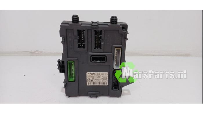 Gebruikte Module Bodycontrol Renault Grand Scénic IV (RFAR) 1.3 TCE 140 16V Prijs € 40,00 Margeregeling aangeboden door Autodemontagebedrijf De Mars