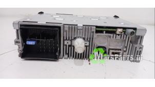 Gebruikte Radio module Citroen C4 Cactus (0B/0P) 1.6 e-Hdi 92 Prijs € 150,00 Margeregeling aangeboden door Autodemontagebedrijf De Mars