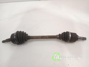 Gebruikte Cardanas rechts-voor (VWA) Renault Master III (FV) 2.3 dCi 100 16V FWD Prijs € 100,00 Margeregeling aangeboden door Autodemontagebedrijf De Mars