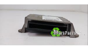 Gebruikte Airbag Module Renault Master III (FV) 2.3 dCi 100 16V FWD Prijs € 150,00 Margeregeling aangeboden door Autodemontagebedrijf De Mars