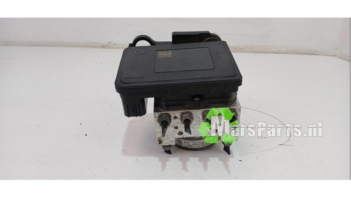 Gebruikte ABS Pomp Volkswagen Passat Variant (3G5) 1.5 TSI 16V Prijs € 185,00 Margeregeling aangeboden door Autodemontagebedrijf De Mars