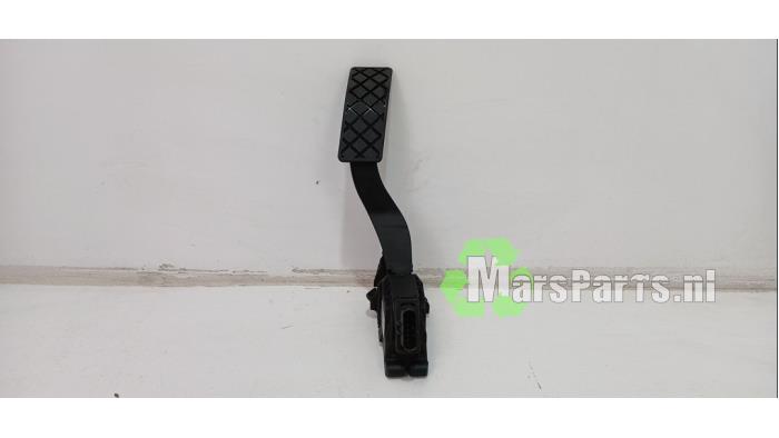 Gebruikte Gaspedaal Volkswagen Passat Variant (3G5) 1.5 TSI 16V Prijs € 25,00 Margeregeling aangeboden door Autodemontagebedrijf De Mars