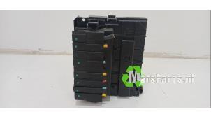 Gebruikte Zekeringkast Peugeot 207/207+ (WA/WC/WM) 1.4 Prijs € 70,00 Margeregeling aangeboden door Autodemontagebedrijf De Mars