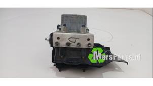 Gebruikte ABS Pomp Renault Kadjar (RFEH) 1.3 TCE 140 FAP 16V Prijs € 225,00 Margeregeling aangeboden door Autodemontagebedrijf De Mars