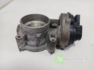 Gebruikte Gasklephuis Ford Focus 2 Wagon 1.8 16V Prijs € 85,00 Margeregeling aangeboden door Autodemontagebedrijf De Mars