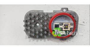 Gebruikte Module LED koplamp BMW X5 (E70) xDrive 40d 3.0 24V Prijs € 75,00 Margeregeling aangeboden door Autodemontagebedrijf De Mars