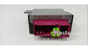 Gebruikte Brandstofpomp module BMW X5 (E70) xDrive 40d 3.0 24V Prijs € 30,00 Margeregeling aangeboden door Autodemontagebedrijf De Mars