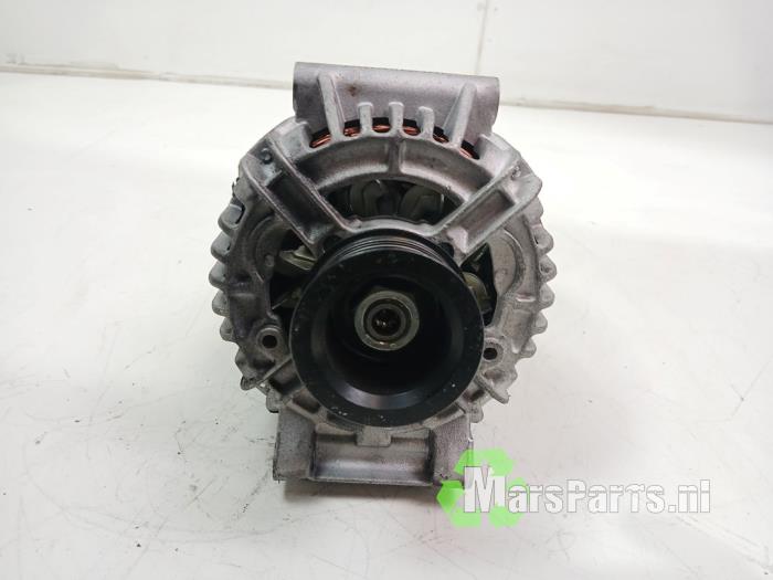 Gebruikte Dynamo Renault Clio II (BB/CB) 1.6 16V Prijs € 50,00 Margeregeling aangeboden door Autodemontagebedrijf De Mars