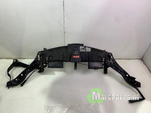 Gebruikte Voorfront Mercedes E Estate (S212) E-200 CDI 16V BlueEfficiency,BlueTEC Prijs € 225,00 Margeregeling aangeboden door Autodemontagebedrijf De Mars