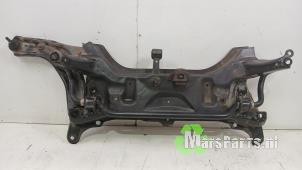 Gebruikte Subframe Toyota Aygo (B40) 1.0 12V VVT-i Prijs € 125,00 Margeregeling aangeboden door Autodemontagebedrijf De Mars