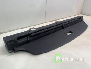 Gebruikte Rolhoes Bagageruimte Mercedes E Estate (S212) E-200 CDI 16V BlueEfficiency,BlueTEC Prijs € 125,00 Margeregeling aangeboden door Autodemontagebedrijf De Mars