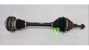 Gebruikte Steekas links-voor Volkswagen Caddy Combi IV 1.4 TSI 16V Prijs € 50,00 Margeregeling aangeboden door Autodemontagebedrijf De Mars