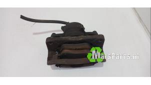 Gebruikte Remklauw (Tang) links-voor Suzuki Swift (ZA/ZC/ZD1/2/3/9) 1.3 VVT 16V Prijs € 30,00 Margeregeling aangeboden door Autodemontagebedrijf De Mars