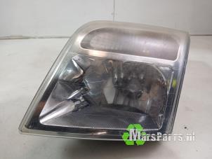 Gebruikte Koplamp links Ford Transit Connect 1.8 TDCi 75 Prijs € 50,00 Margeregeling aangeboden door Autodemontagebedrijf De Mars