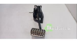 Gebruikte Rempedaal Mercedes E Estate (S212) E-200 CDI 16V BlueEfficiency,BlueTEC Prijs € 30,00 Margeregeling aangeboden door Autodemontagebedrijf De Mars