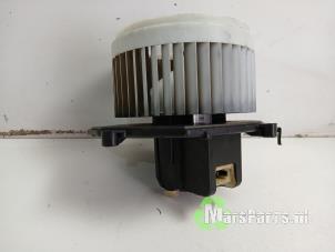 Gebruikte Aanjager Peugeot Partner (GC/GF/GG/GJ/GK) 1.6 BlueHDi 100 Prijs € 40,00 Margeregeling aangeboden door Autodemontagebedrijf De Mars