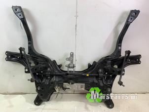 Gebruikte Subframe Toyota Yaris IV (P21/PA1/PH1) 1.5 12V Hybrid 115 Prijs € 500,00 Margeregeling aangeboden door Autodemontagebedrijf De Mars