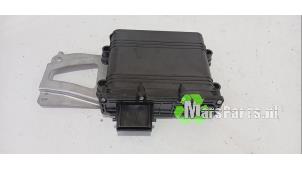 Gebruikte Handrem Module Toyota Yaris IV (P21/PA1/PH1) 1.5 12V Hybrid 115 Prijs € 50,00 Margeregeling aangeboden door Autodemontagebedrijf De Mars