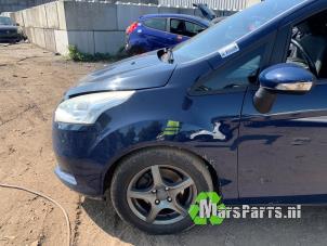 Gebruikte Voorscherm links Ford B-Max (JK8) 1.0 EcoBoost 12V 120 Prijs € 80,00 Margeregeling aangeboden door Autodemontagebedrijf De Mars