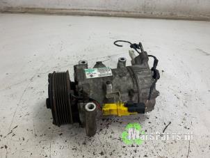 Gebruikte Pomp Airco Mini Clubman (R55) 1.6 16V Cooper Prijs € 75,00 Margeregeling aangeboden door Autodemontagebedrijf De Mars