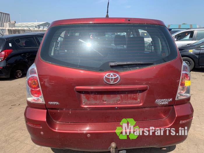 Achterklep van een Toyota Corolla Verso (R10/11) 1.8 16V VVT-i 2004