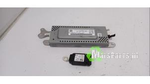 Gebruikte Radio module Tesla Model 3 Long Range AWD 75 kWh Prijs € 85,00 Margeregeling aangeboden door Autodemontagebedrijf De Mars