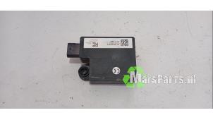 Gebruikte Module PDC Tesla Model 3 Long Range AWD 75 kWh Prijs € 20,00 Margeregeling aangeboden door Autodemontagebedrijf De Mars