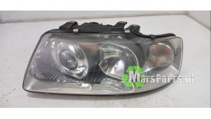 Gebruikte Linker Koplamp Audi A3 (8L1) 1.6 Prijs € 50,00 Margeregeling aangeboden door Autodemontagebedrijf De Mars